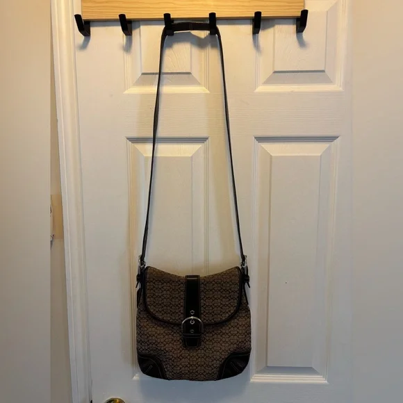 Coach VINTAGE F3K-6376 SoHo Mini Signature C Flap Crossbody Tan/Brown Bag EUC - Picture 2 of 16